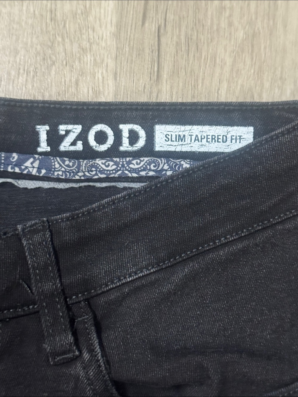 Izod Men's Black Slim Taper Fit Jeans 32x30 - Picture 2 of 11